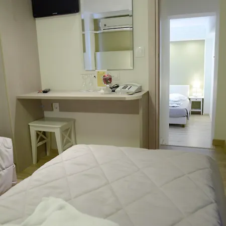 Hotel Phidias